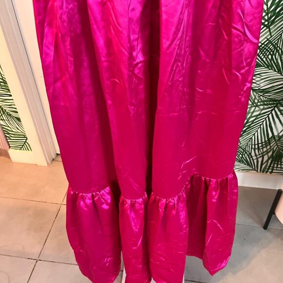 NWT Lovers + Friends Dawson Maxi Top in Magenta Pink Small - Picture 4 of 10